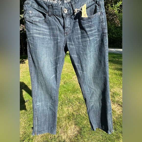 Mossimo ankle skinny jeans with zippered ankle. - Picture 6 of 6